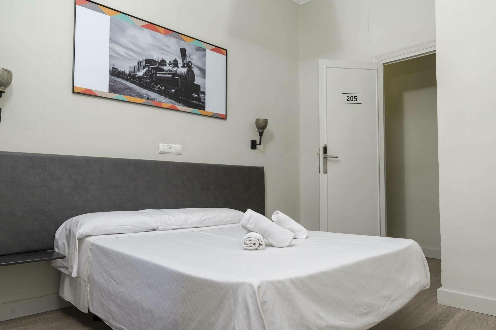 CENTRAL STATION VALENCIA HOSTEL ВАЛЕНСИЯ